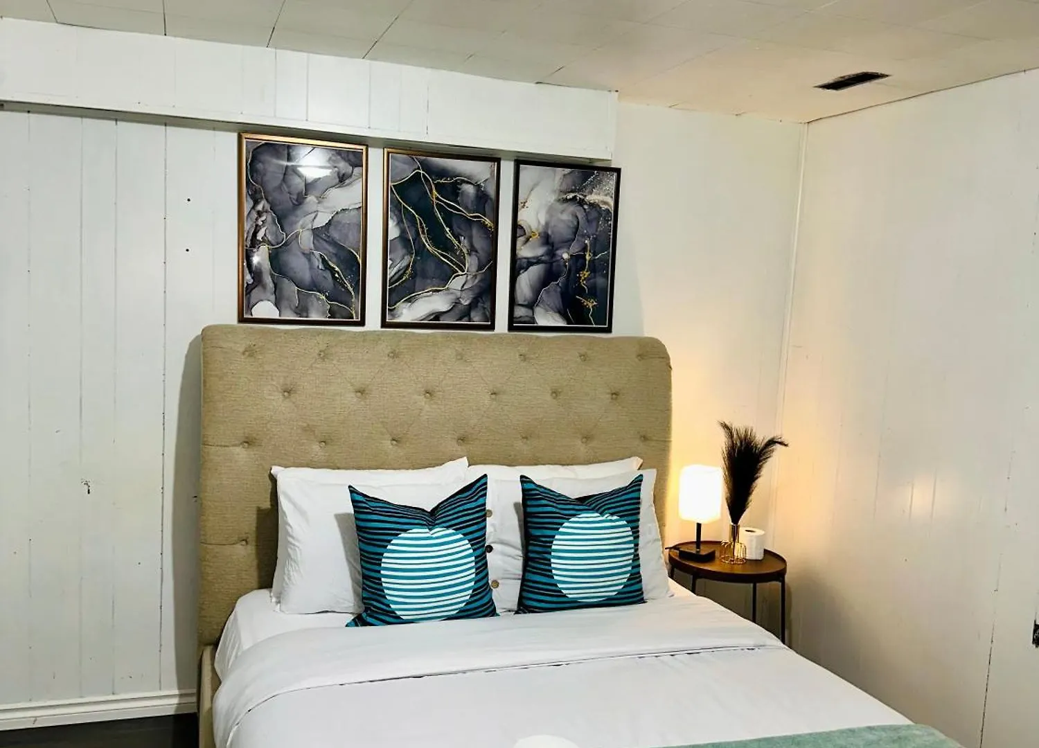 Guest house Sten Stay Edmonton Canada